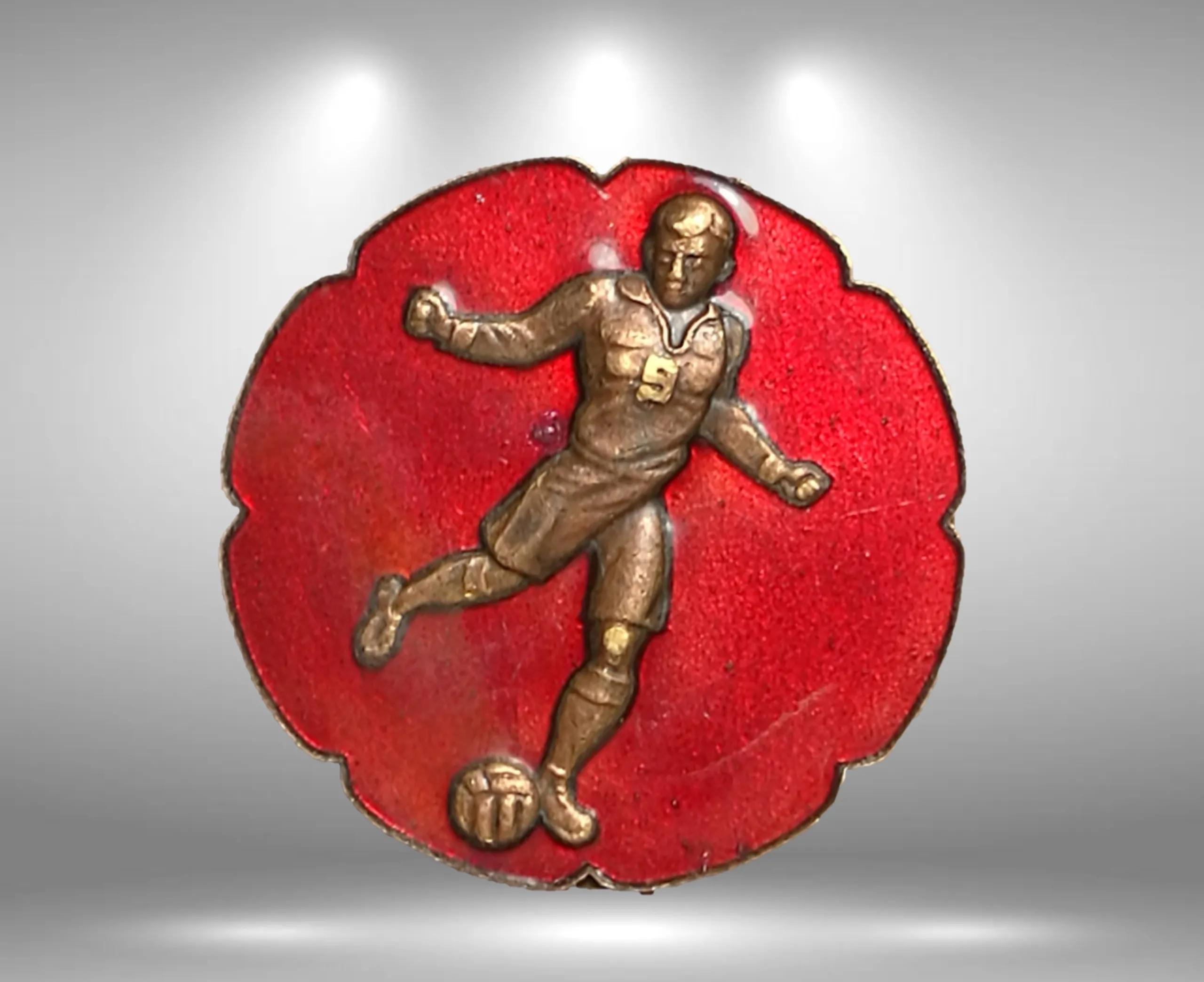 （东哥玩收藏）决战北京：1956年八县足球锦标赛徽章