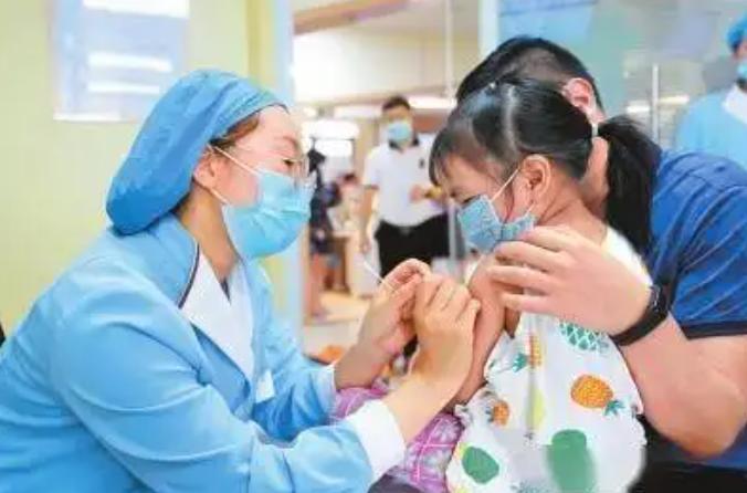 美国铁肺人保罗，被困“铁桶”70年，只能露一颗头，考大学成律师