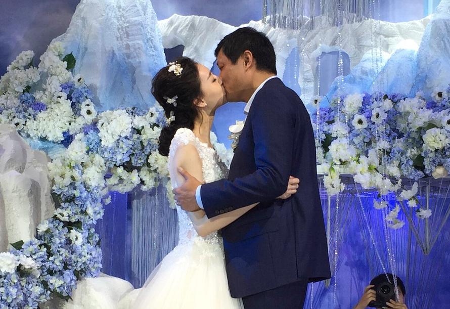 范志毅二婚妻子,范志毅老婆芭蕾舞