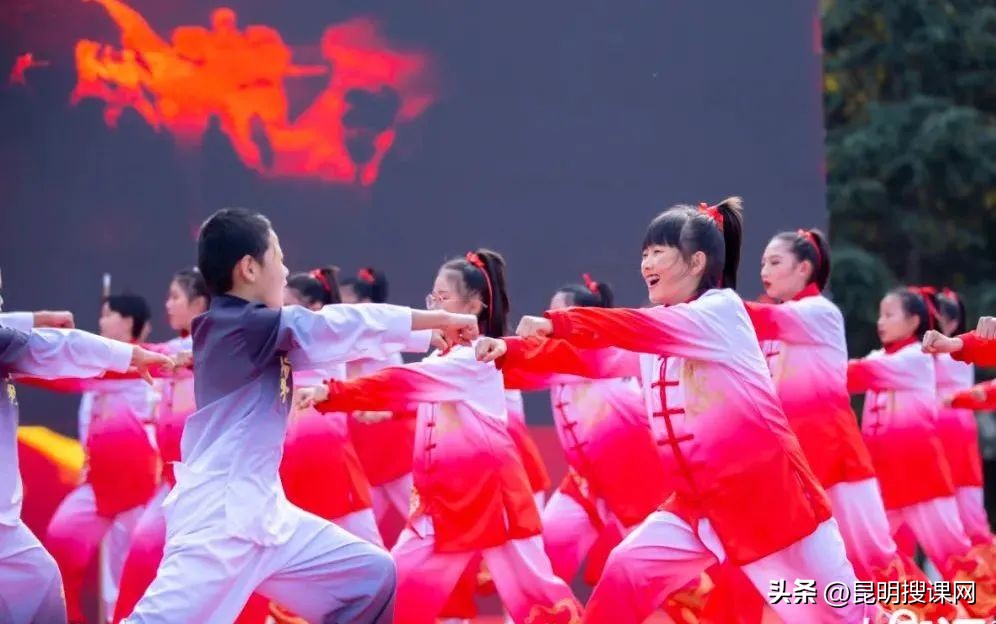 多彩生活缤纷寒假,多彩生活文化活动校园