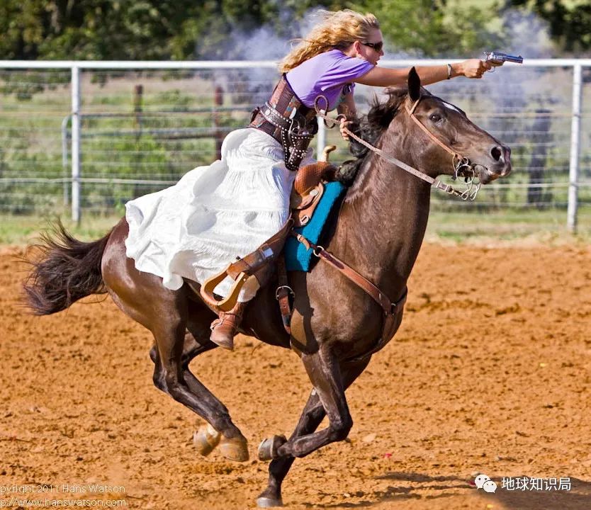 在美国建国中国，坚持了整整一分钟！|地球知识局