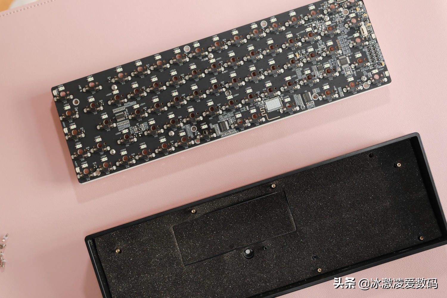 小呆虫键盘各种轴体,200以内办公打字最舒服的键盘