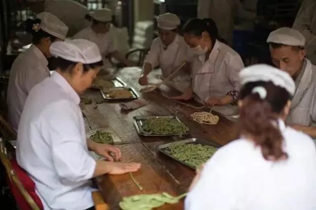 江浙沪最大的美食街,江浙美食街古镇