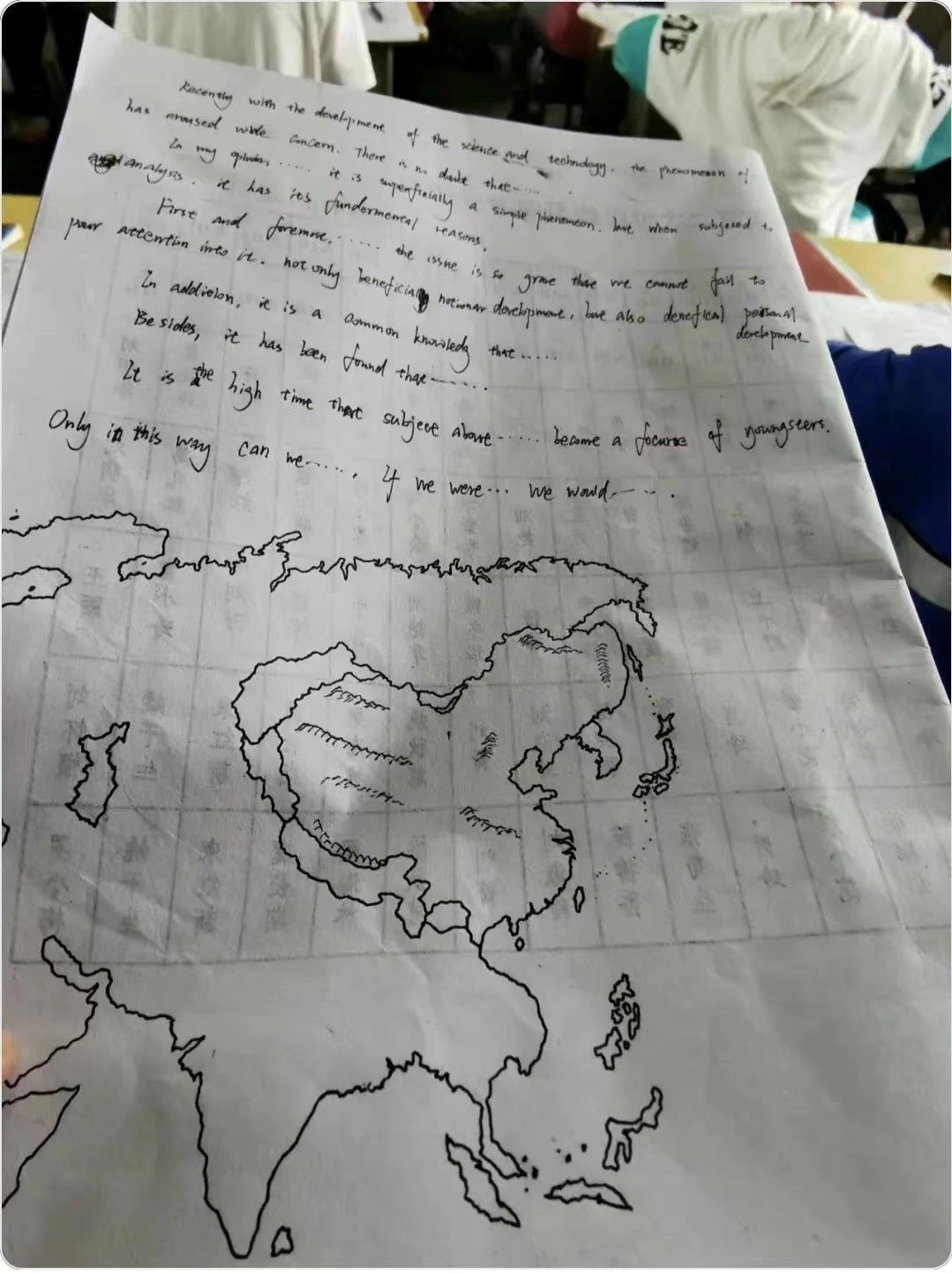 监考老师无聊做试卷,监考老师能无聊到什么地步