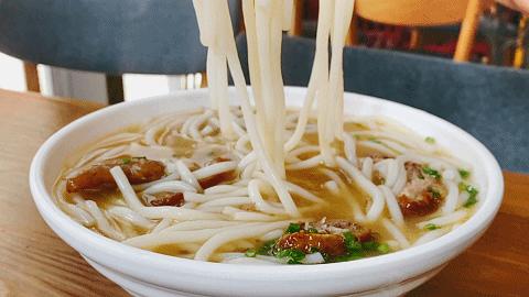 徒步露营带什么好吃的美食,旅行美食露营总有一款能治愈