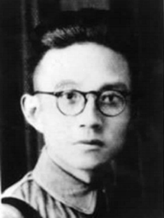 国军参谋长加入新四军，后率部“叛变”被骂汉奸，粟裕：连升三级