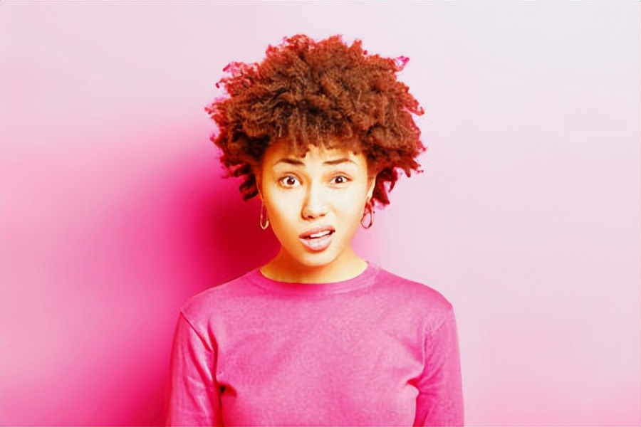 夫妻低调有深度的秀恩爱句子,十分低调秀恩爱文案