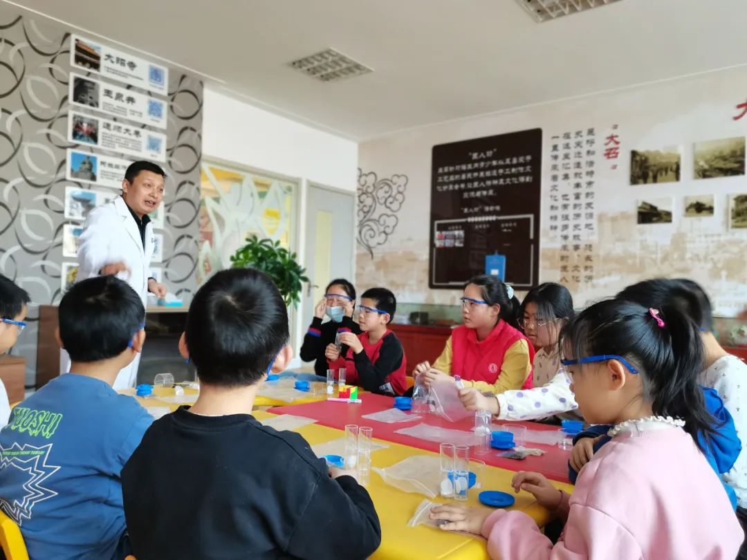 【学会动态】“双减”后首个寒假孩子们去哪儿？呼市青少年科普学会联合社区打造“科普充电站”