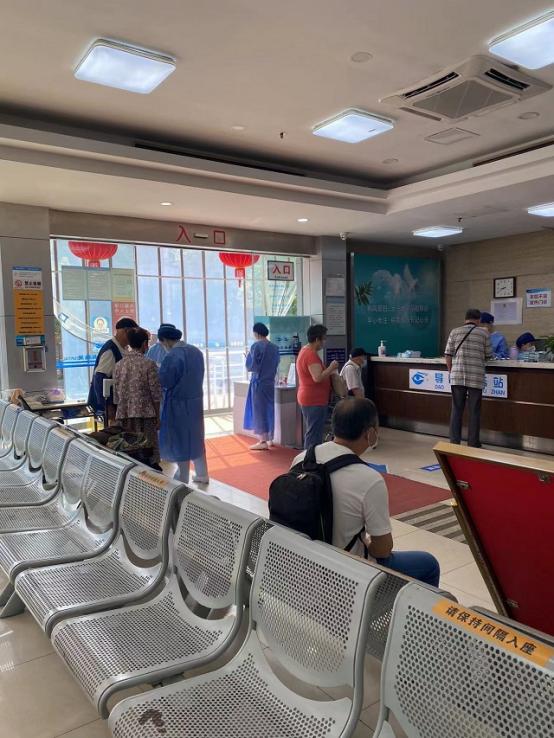 上海近视眼睛矫正手术多少钱,上海五官科医院激光近视手术价格