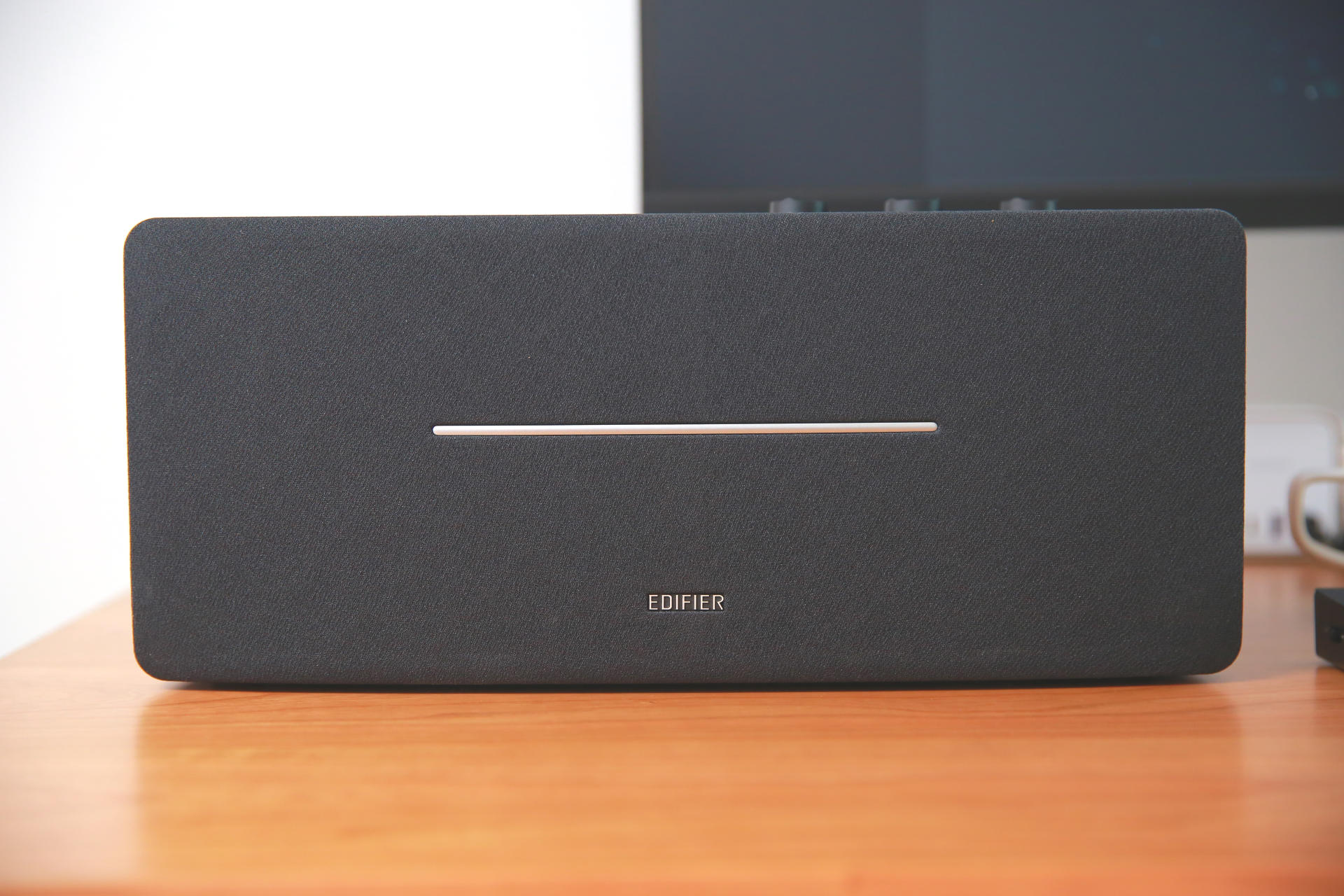 打造一台完美的电脑桌,自己打造好看的桌面