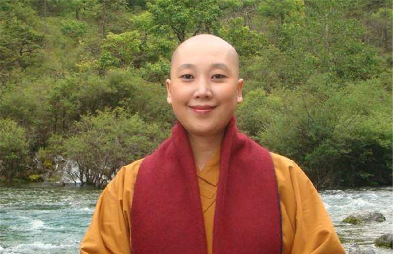 李娜40岁视频,李娜为何在最红时出家