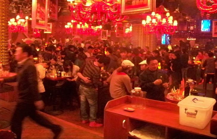 李双江拿三万退休金是真的吗,李双江夫妇一年挣多少钱