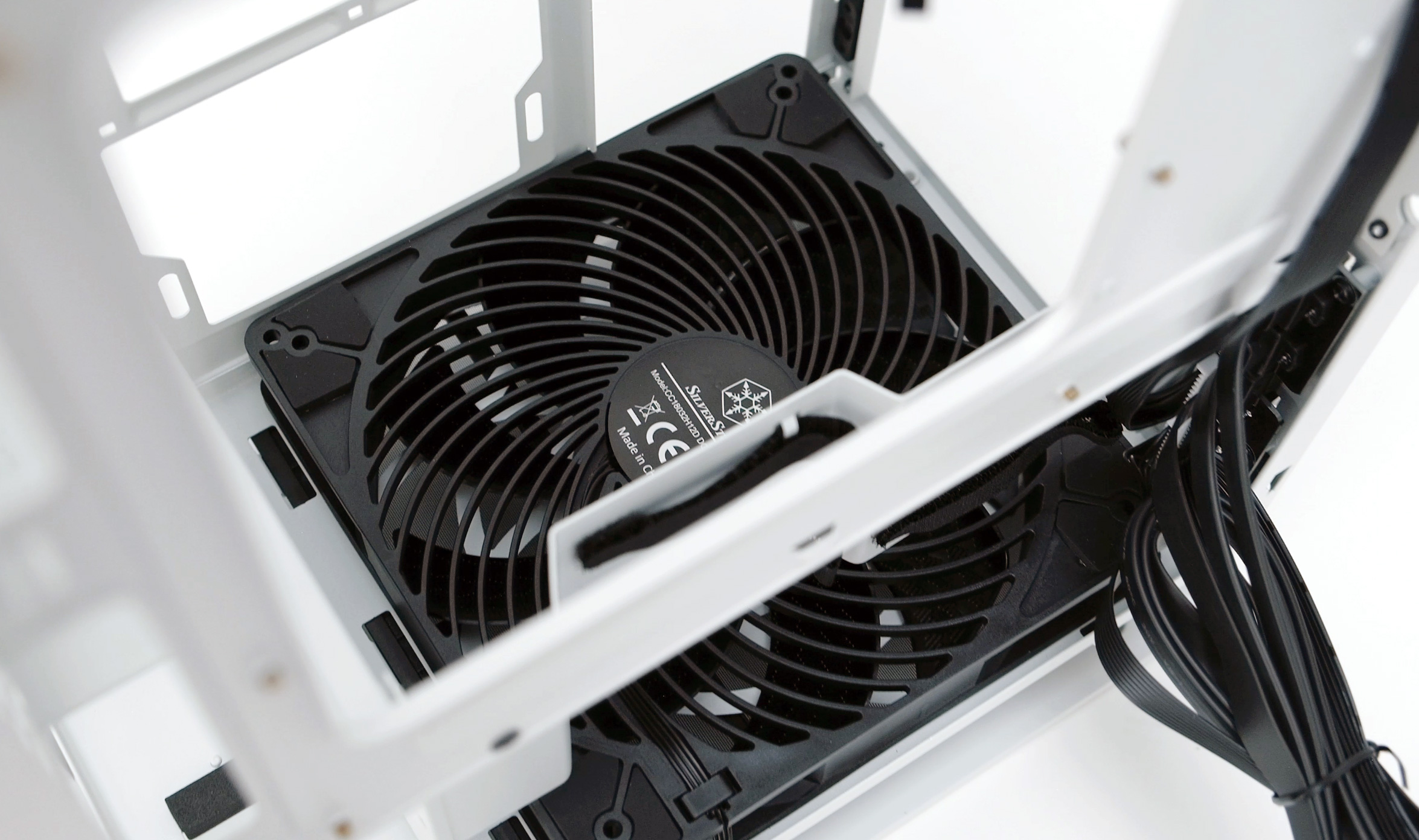 银欣silverstonealtag1m,银欣altaf1机箱