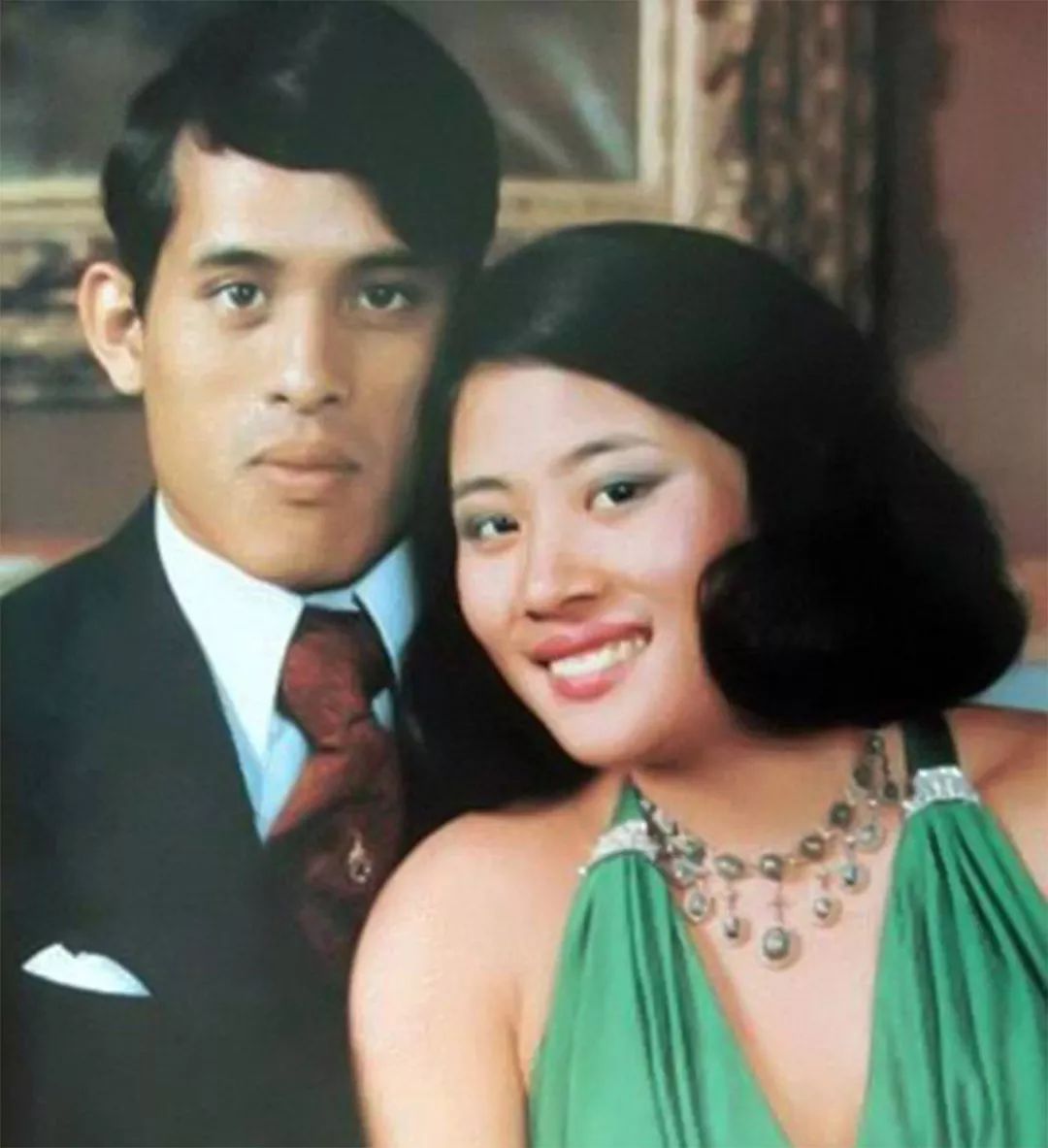 这么抓马?她消失的第8个月,家族变天了?