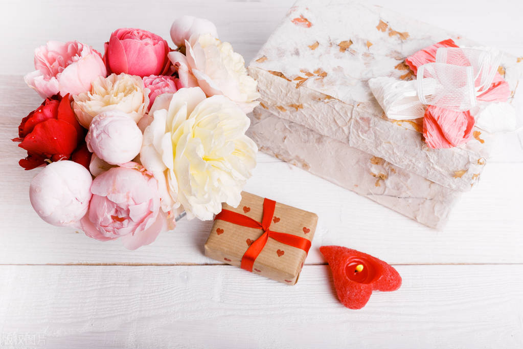 生日祝福语简短高级文案,30-40岁生日文案短句祝福语