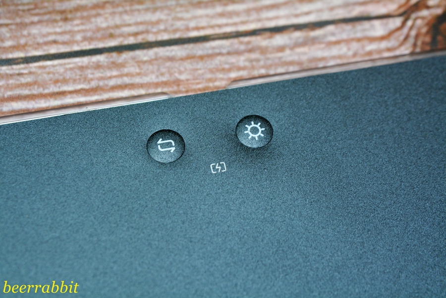 雷柏v10rgb无线充电鼠标垫拆解,雷柏v1游戏鼠标好用吗