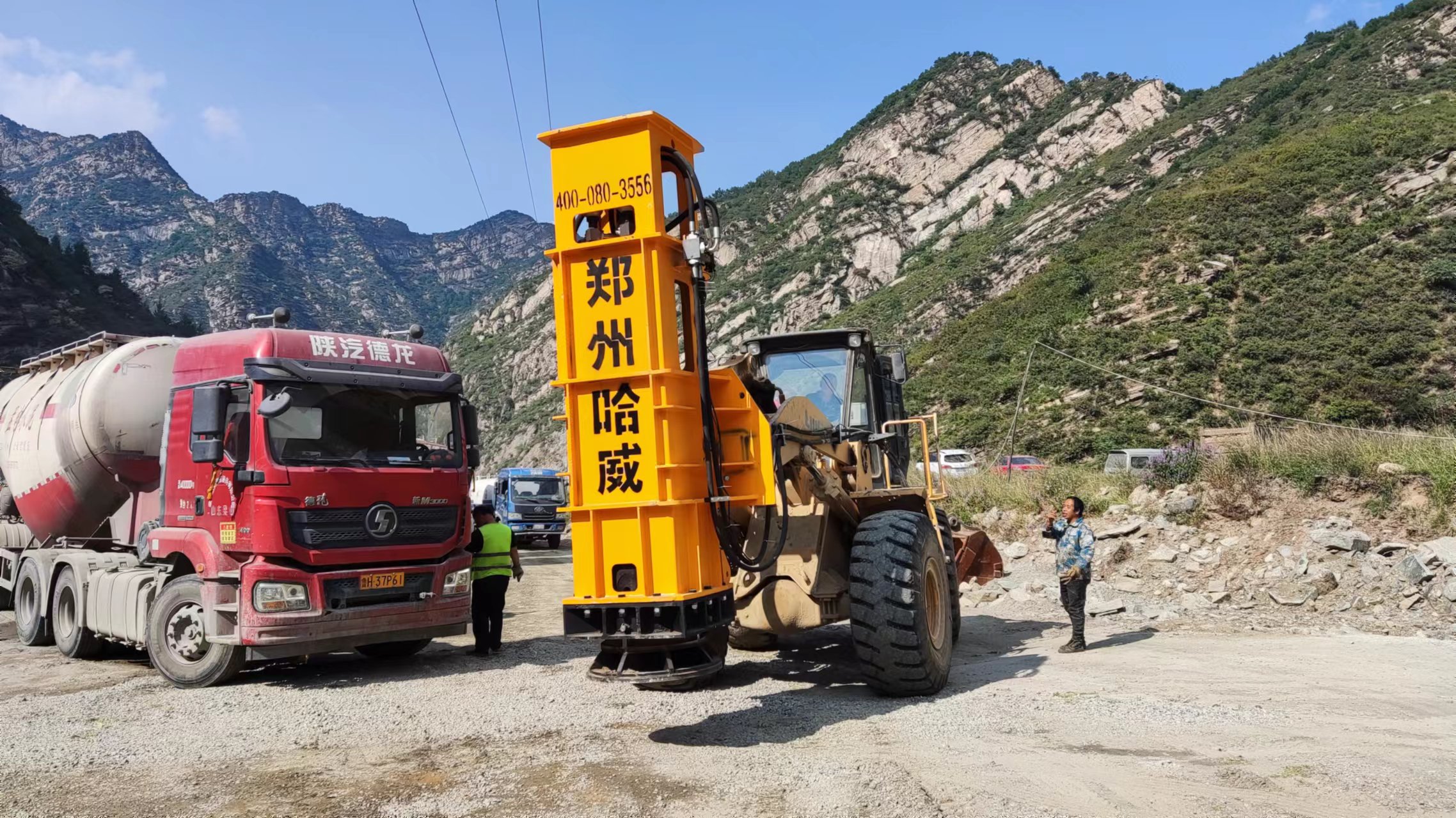高速液压夯实机铲车,路基液压夯实机价格