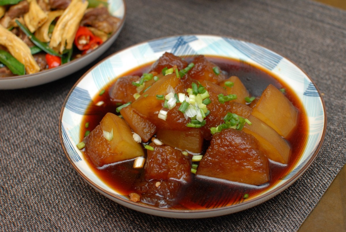 苏泊尔高压锅不知道买哪种好,苏泊尔新出的一款高颜值电压力锅