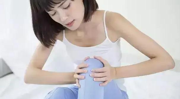 30多岁女性膝盖疼痛可能有三种病,年轻女性膝盖疼可以治疗好吗