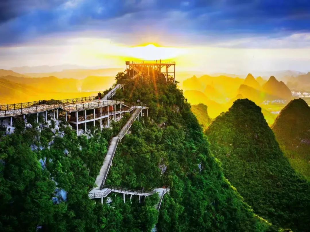 回到早睡早起的日子,回老家朝九晚五