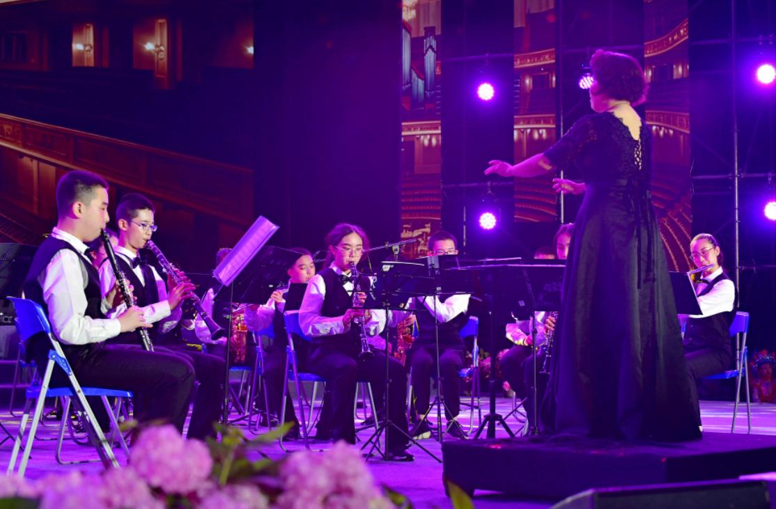 七中、九中捧场！六一汇演，师一学校，办出“五朵私花”独有味道