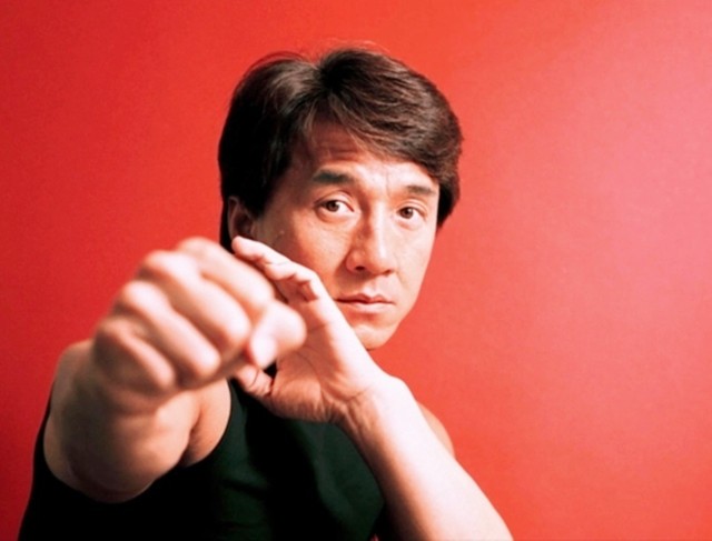 成龙谈林凤娇和房祖名,成龙谈林凤娇房祖名