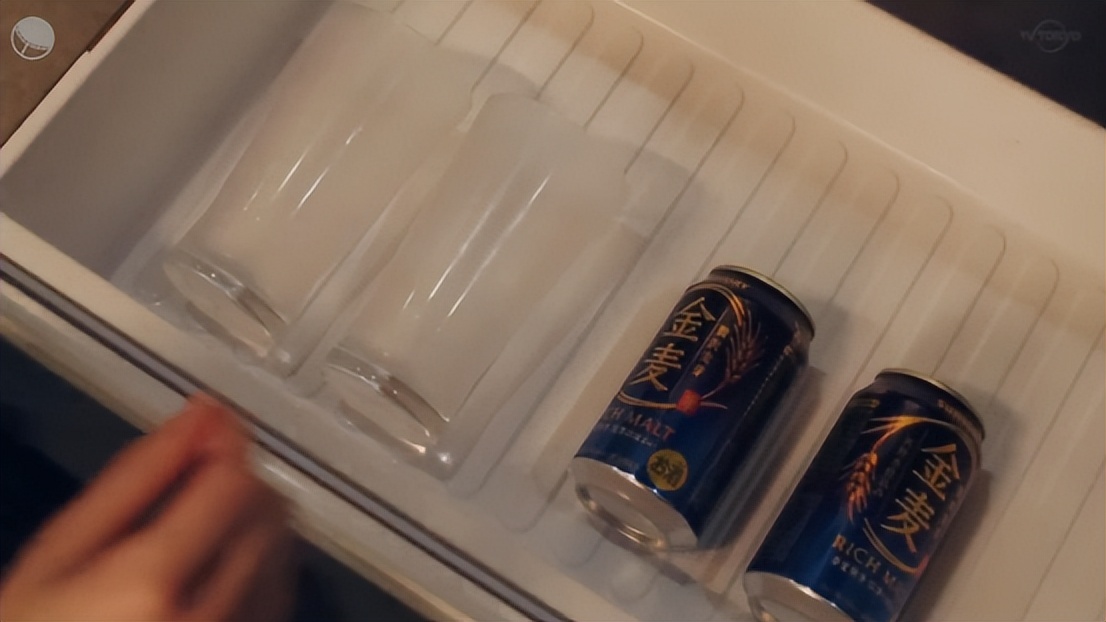 这部日剧拍出了每个社畜向往的生活—小酌怡情