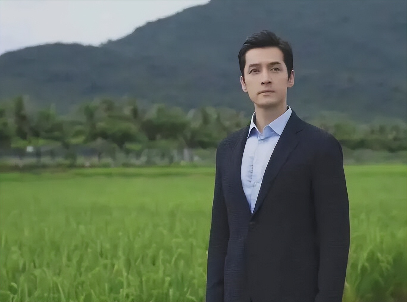 靳东和雷佳音近况,雷佳音和靳东谁的名气更大