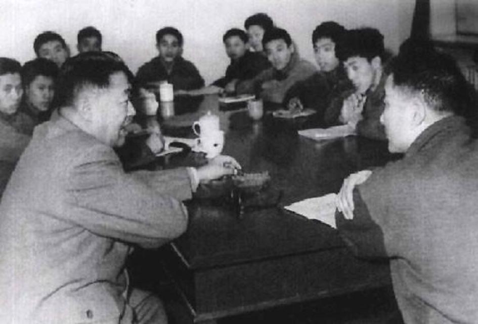 1959年毛主席命贺龙整治国足，贺龙只用一招，国足跻身亚洲第一