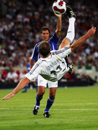 鲁梅尼格是准球王吗,鲁梅尼格世界杯进球