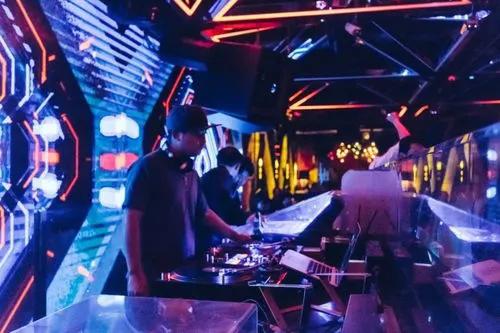 857杩惂鐜板満,杩巺857