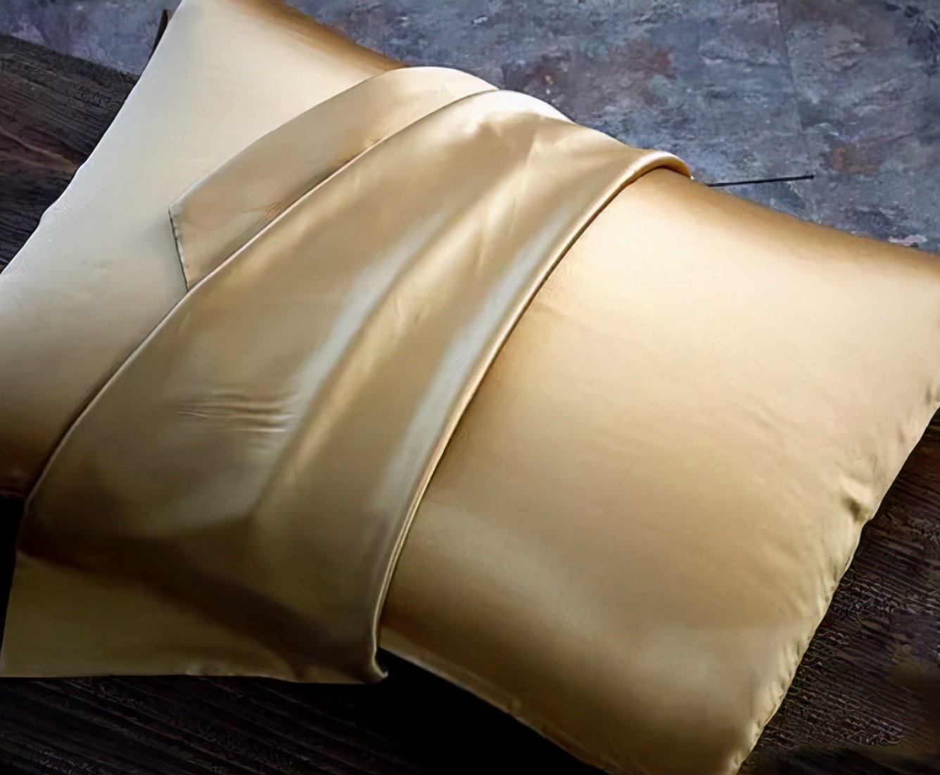 睡前别偷懒！做好这四件事就能让头发变好