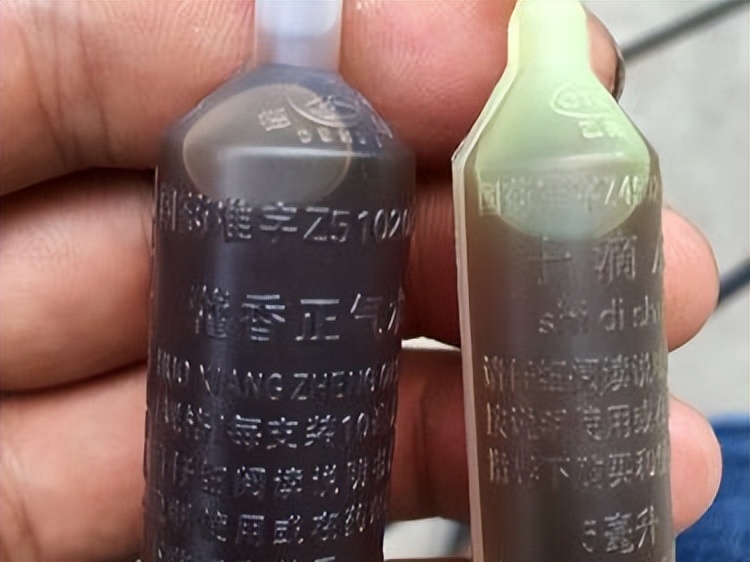 中暑时喝藿香正气水有用吗,中暑为什么喝藿香正气水就没事了