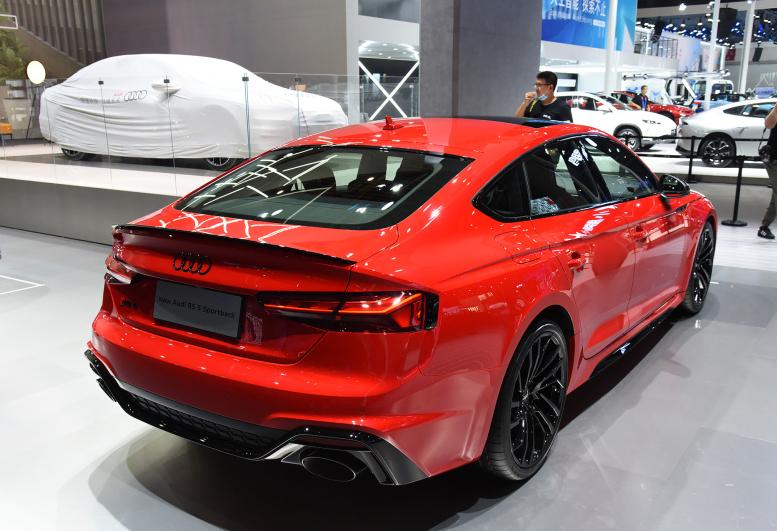 新奥迪rs5最新款两厢版,rs5sportback改装