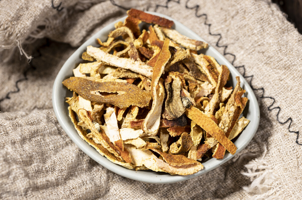 阴囊潮湿，不外乎这四点，一剂完带汤，祛湿泄浊，轻松止汗