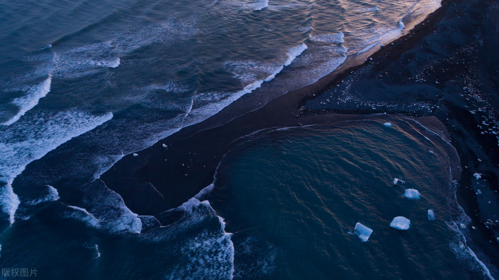 冰岛一个又被吹又被骂的国家你真的了解吗？带你看看真实的冰岛