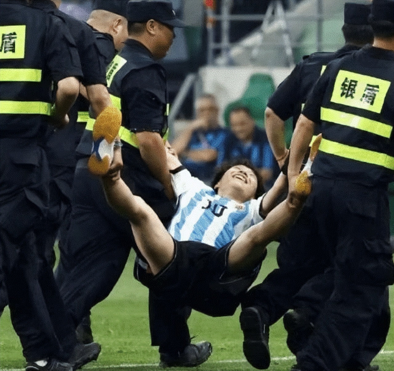 蹭梅西热度的博主,蹭梅西热度