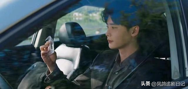 黑话律师李钟硕林允儿见面,韩剧黑话律师林允儿李钟硕