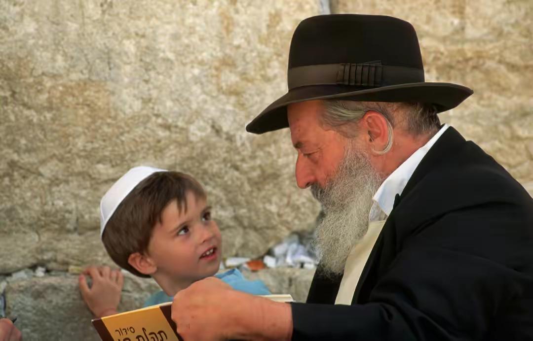 犹太人赚钱的3个秘诀,犹太人为什么这么聪明会赚钱