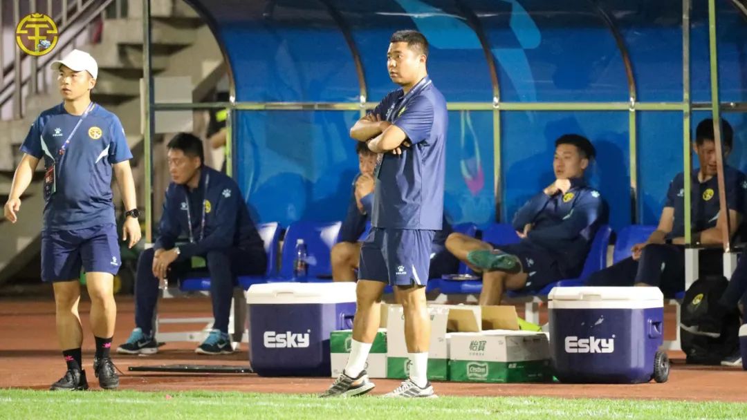 36岁少帅率队领跑中甲：我追求的是效率足球！