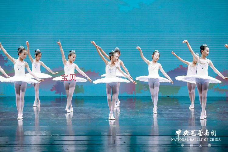 全国铁道兵战友通讯录,铁道兵战友网女兵图片