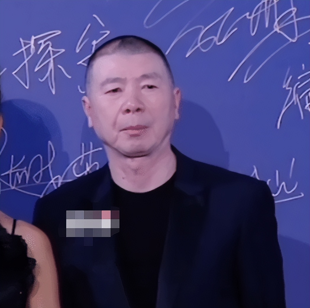 上海这一夜，内娱来了一大半，吴京谢霆锋拿大奖，冯小刚忙着交际