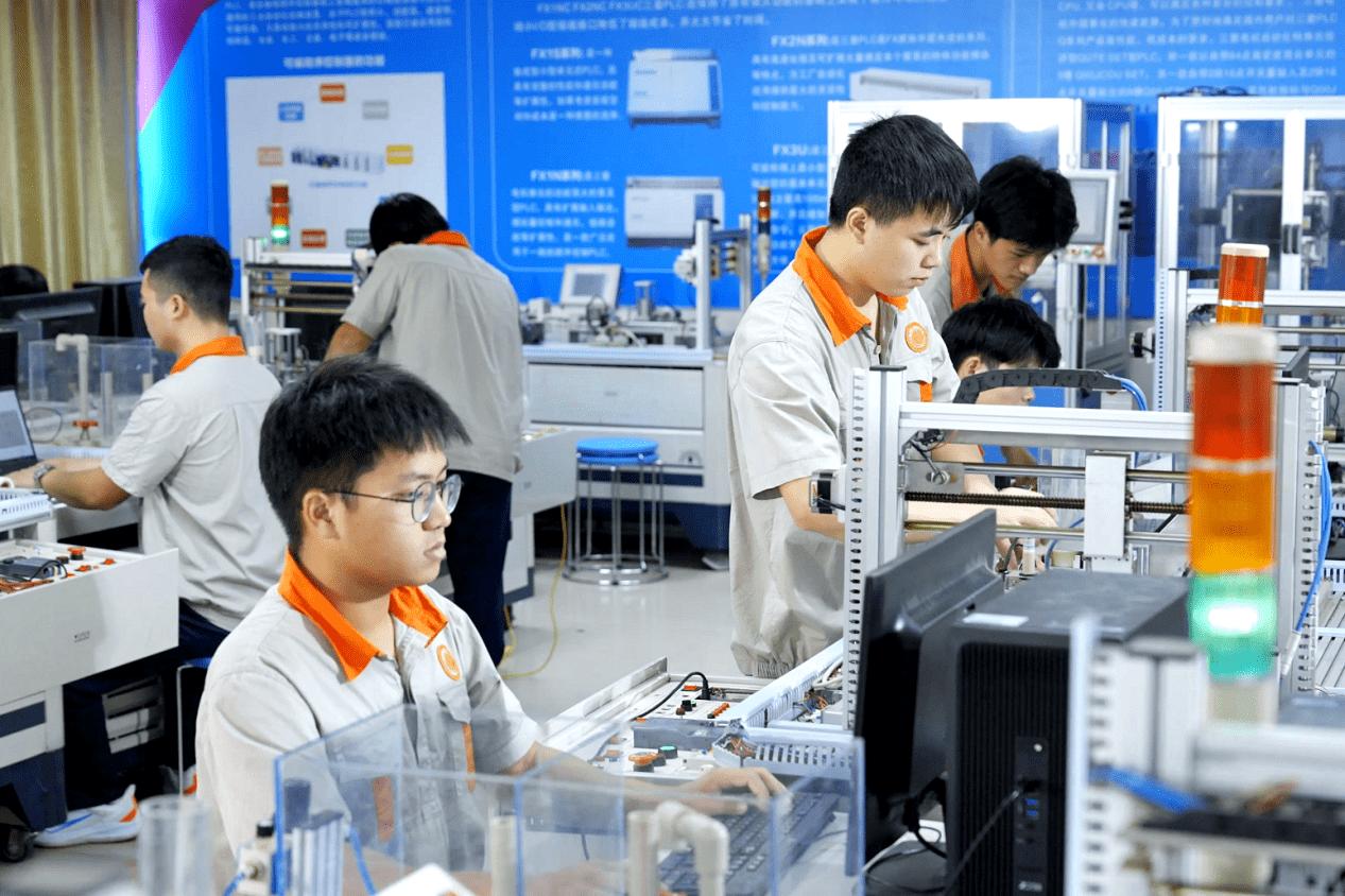 构建高质量技工教育体系,锚定高质量发展之路勇毅前行