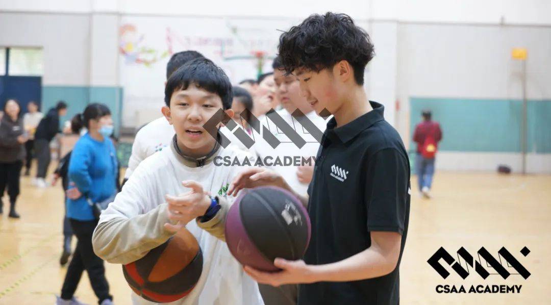 体制内转美高，他选择做了一场体育公益