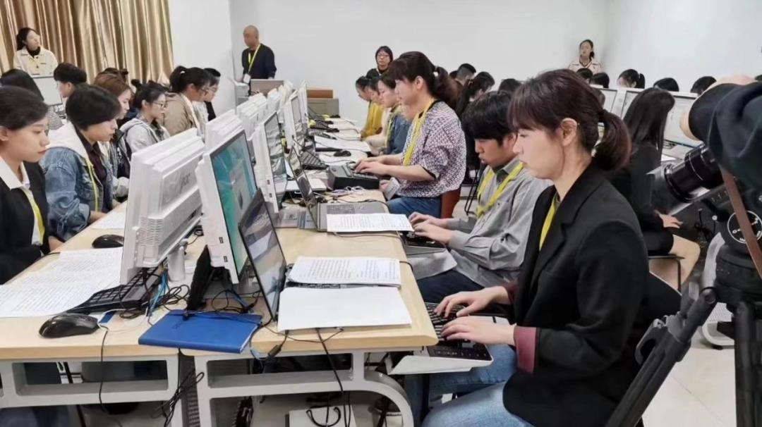 致敬最美|俞莉娜：坐在轮椅上追梦，用“金手指”追赶声音