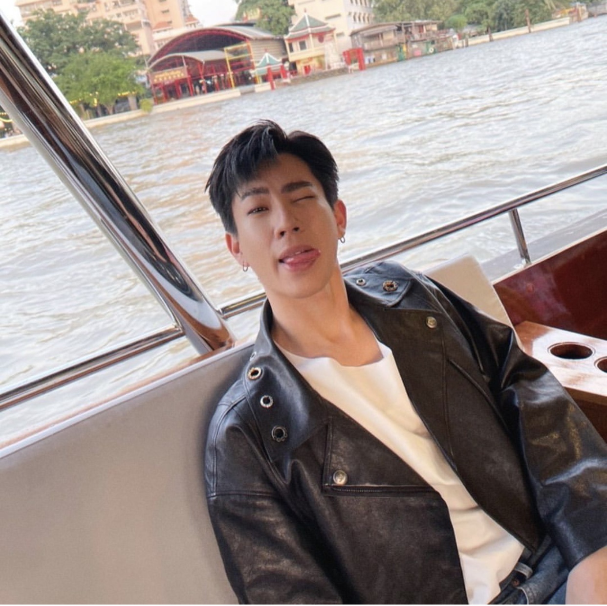 最近的穿搭灵感，都来自这位泰国男星off，收藏起来慢慢学吧