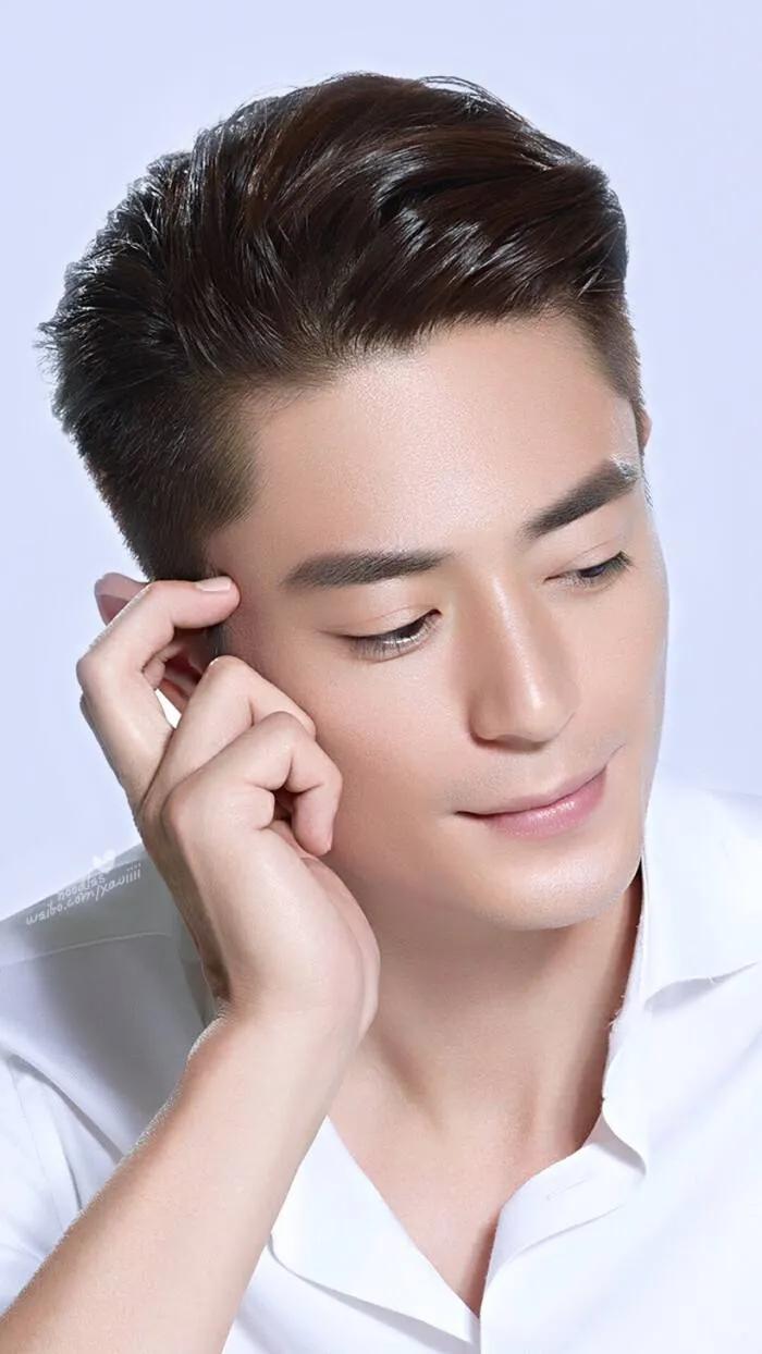 眼距宽却很好看的男明星,眼睫毛特别长的男明星