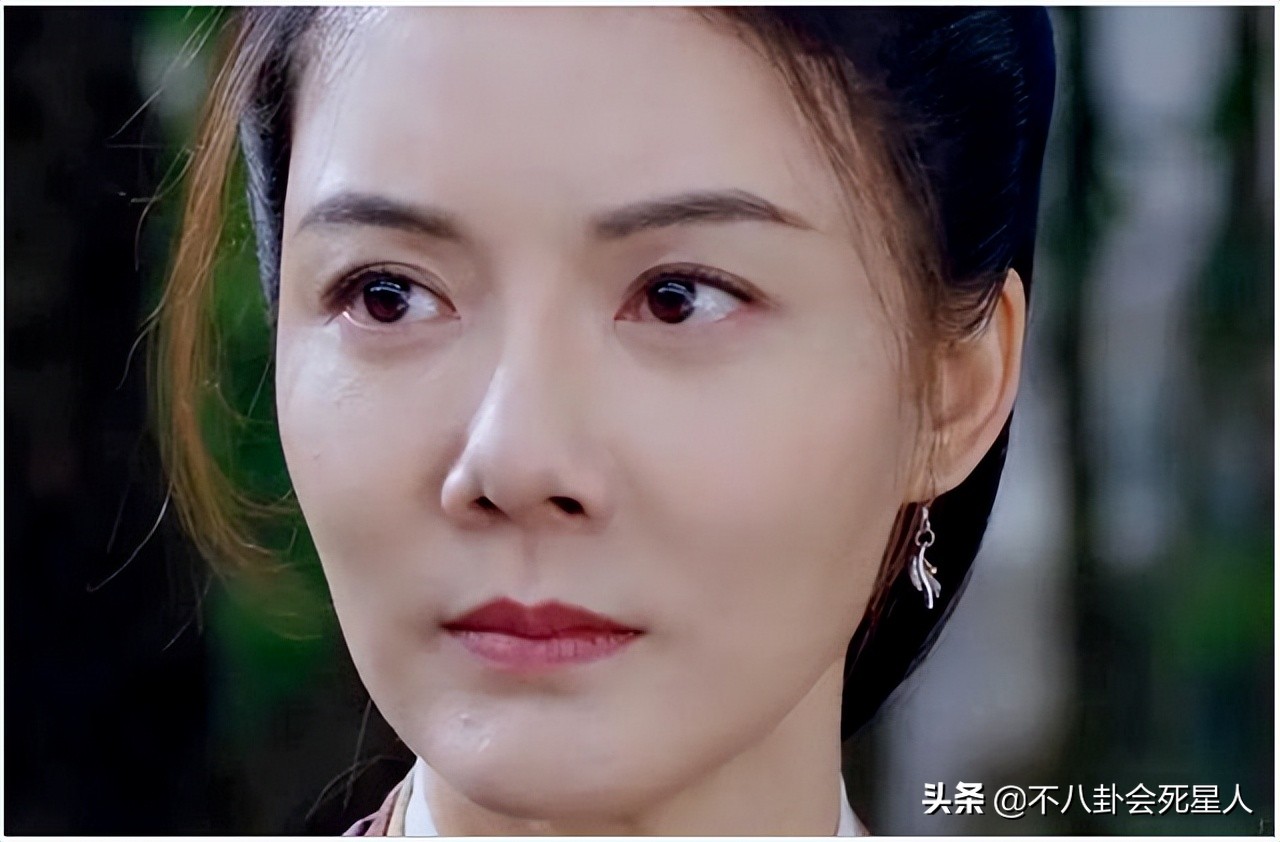 杨紫王一博对比照,杨紫王一博对比