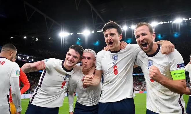 凯恩与冠军无缘,金靴凯恩