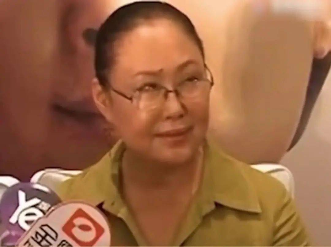 斯琴高娃袁立海清模仿秀,袁立斯琴高娃海清